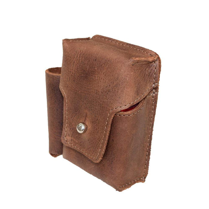 Side profile of Hide & Drink's Cigarette Pack & Lighter Cover, hand stitched and crafted from durable Full Grain Leather. Ideal for carrying cigarettes and lighters, made with artisan techniques from La Antigua Guatemala & Oaxaca Mexico.