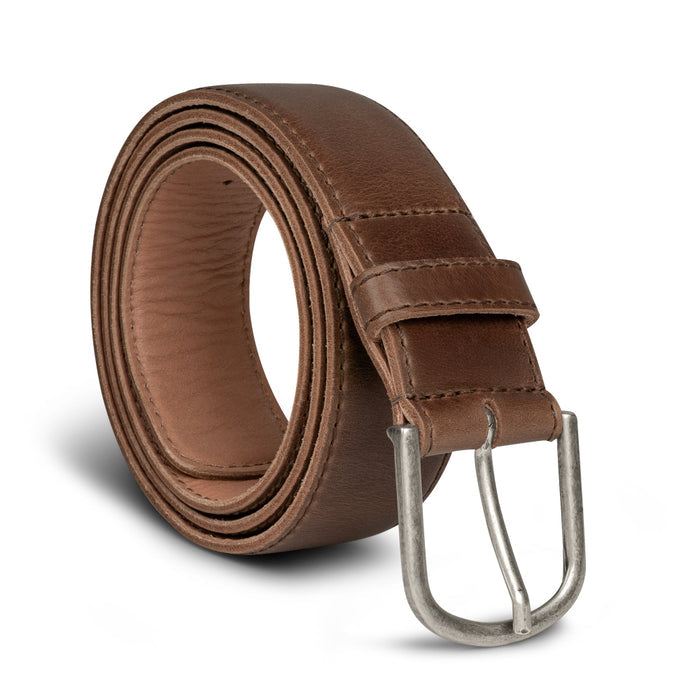 Classic Leather Belt with Glove Liner by La Leche showcases a handmade full grain leather belt for men, perfect for jeans, embodying artisan craftsmanship from La Antigua Guatemala & Oaxaca Mexico. This classic adjustable cowboy belt is hand cut and sewn, featuring fire branded details in small batch production.