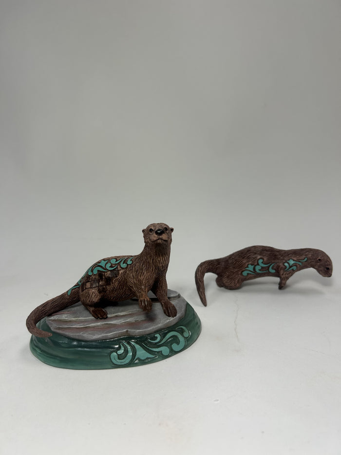 DAMAGED - River Otter Pair - Country N More Gifts