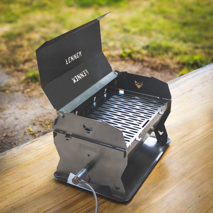 FENNEK Gasgrill Deckel aufgeklappt