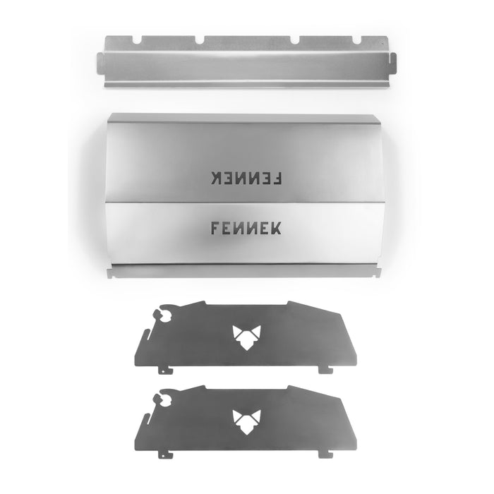 FENNEK Gasgrill Deckel Einzelteile, dazu gehört de Deckel an sich, zwei Seitenteile, und das hintere Befestigungsteil.