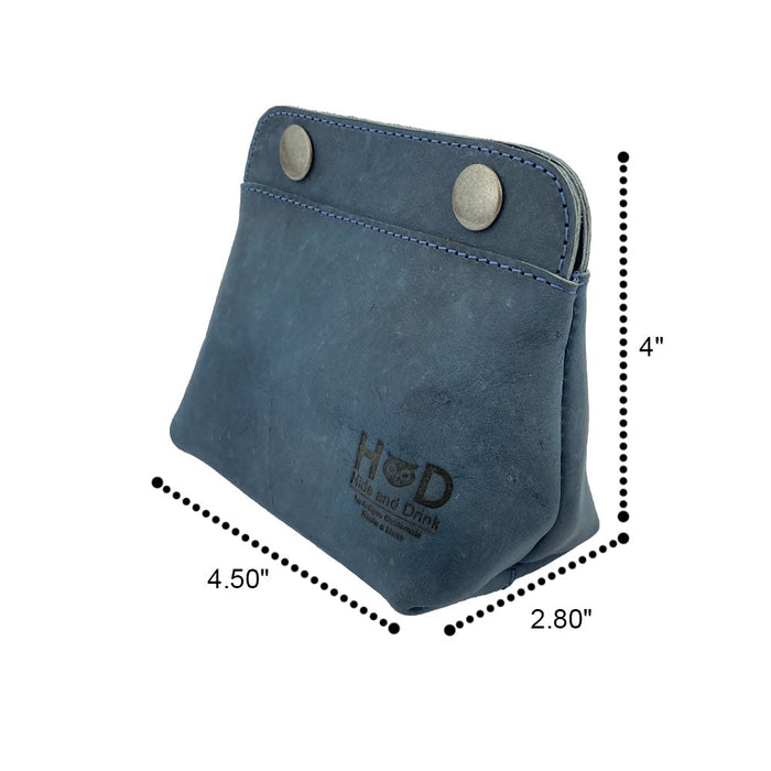 Hide & Drink Double Snap Pouch showcasing its dimensions, perfect for use as a cash holder and organizer. Artisan crafted from full grain leather in La Antigua Guatemala.