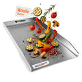 Titelbild zeigt die FENNEK Plancha für Rösle Vario+ Modelle. Über der Platte schweben frisches Grillgemüse wie Zucchini, Paprika, Pilze und Tomaten. Inklusive „Made in Germany“-Siegel und FENNEK-Logo auf weißem Hintergrund.
