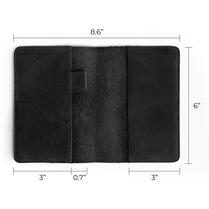 Dimensions of the black Field Notes Carrier by Leather Worx, indicating its features. This Field Notes Cover acts as a Leather Notebook Cover 3.5 x 5.5 in., combining utility with beauty through its card and pen holder. Handmade from full grain leather, it's tailored for the discerning traveler, showcasing the artisan skills of La Antigua Guatemala.