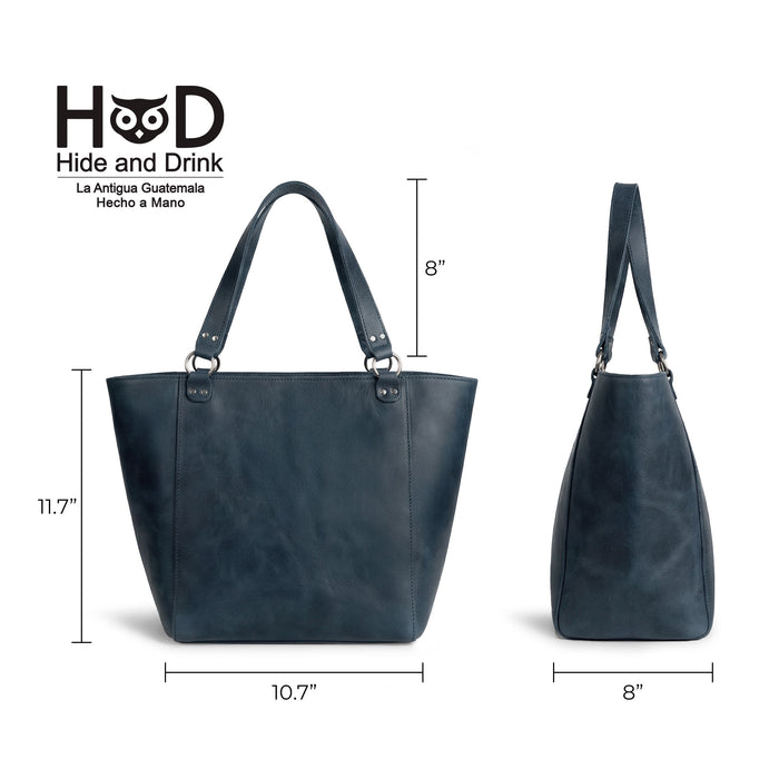 Image capturing the dimensions of the Leather Formal Handbag by Hide & Drink. This elegant Full Grain Leather bag is ideal as a Female Formal Handbag, Shoulder Bag, or Shopping Bag for girls. Handmade in La Antigua Guatemala & Oaxaca Mexico.