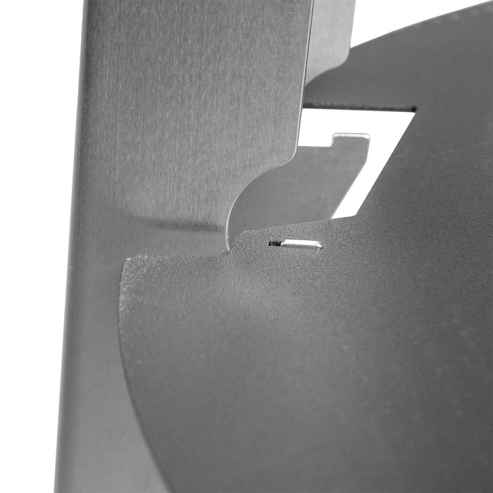 Detailaufnahme Befestigung Hitzeblech