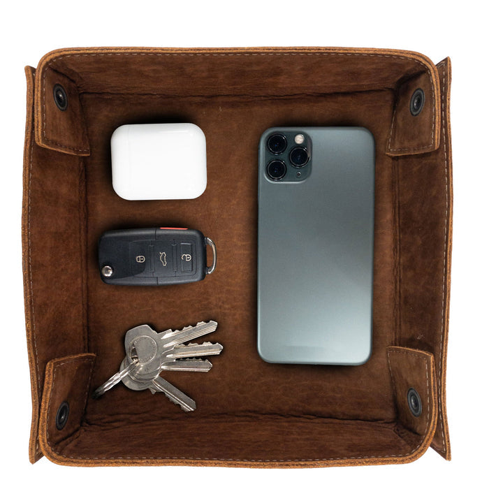 Hide & Drink Jumbo Tray made from full grain leather, designed as an easy access organizer for jewelry and small items. This rustic catchall tray embodies artisan craftsmanship, handmade in La Antigua Guatemala.