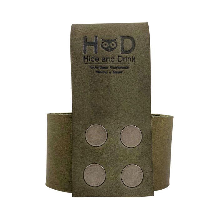 Large Hammer Holster by Hide & Drink, capturing its rich texture and sturdy construction in a functional design. Great as a hammer holder with belt loop, this rustic tool organizer is perfect for craftsmen. Handmade in La Antigua Guatemala for authenticity.