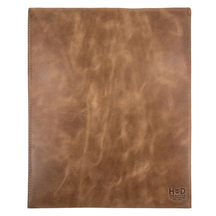 Distinctive Mailing Envelope Folder by Hide & Drink, showcasing its artisanal quality. This Mailing Envelope Document Holder offers a sophisticated office accessory, crafted from Full Grain Leather in Oaxaca Mexico.