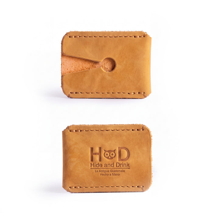 Another view of the Razor Head Cover by Hide & Drink showcasing its fine stitching and robust design. This full grain leather sheath is a perfect protective solution for double edge safety razors and a beautifully crafted shaving travel cover. Each piece is handmade, reflecting artisan skills from La Antigua Guatemala & Oaxaca Mexico.