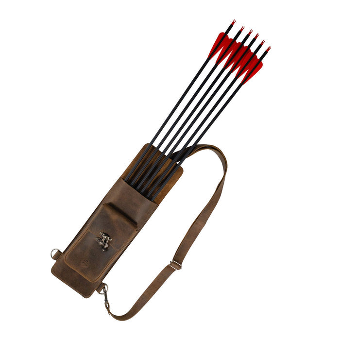 Valhalla Gear's Rectangular Archery Back Arrow Holder displayed with arrows, showcasing a vintage quiver for shooting practice made from full grain leather, highlighting artisan craftsmanship from La Antigua Guatemala.