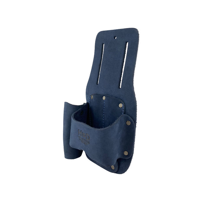 Hide & Drink Tape And Knife Holder reflecting a premium leather quality. This functional Tape & Knife Holder is perfect for all your measuring needs. Versatile enough to act as a tool case or screwdriver holster, it is handmade in La Antigua Guatemala.