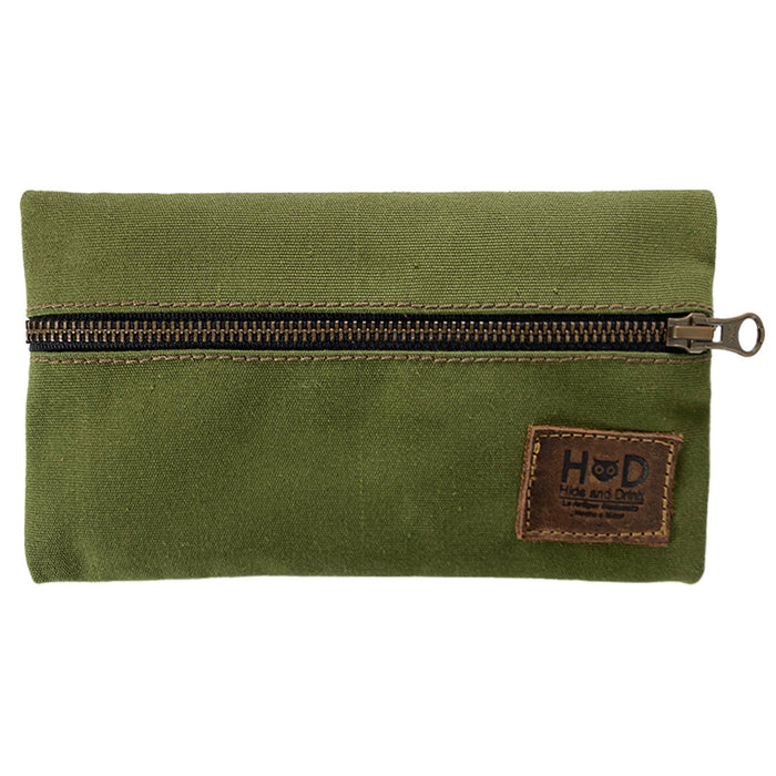 Hide & Drink Utility Cord Pouch showcasing its sleek design and functionality. Ideal for keeping cords organized, it acts as an all-purpose utility & charger case for MacBook, iPad & Laptop, made with traditional methods in La Antigua Guatemala & Oaxaca Mexico.