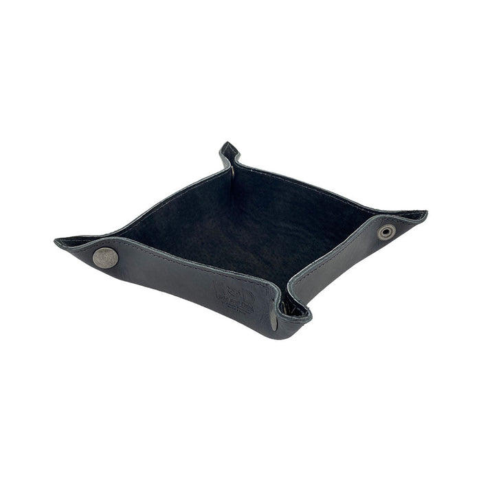 Handmade Valet Tray with Sheep Skin from Hide & Drink, featuring a rustic design perfect as a catchall for keys and personal items. This storage valet is crafted with full grain leather and sheepskin, ideal for home and travel essentials. Its small batch production ensures artisan quality, hand cut and hand sewn, made in La Antigua Guatemala & Oaxaca Mexico.