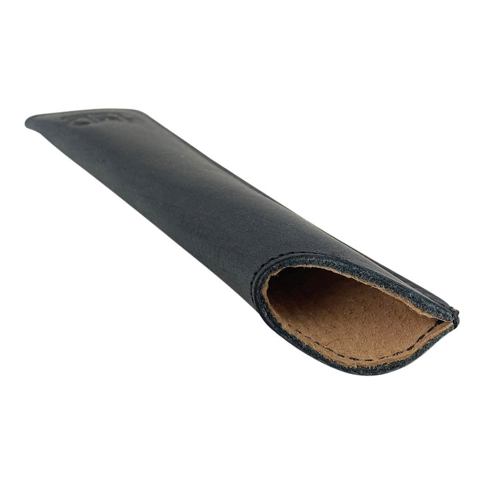 Close-up of the opening of the black Hide & Drink Vape Pen Sleeve, crafted from Full Grain Leather. This stylish artisan case is hand sewn and designed for vape pens. Small batch production and handmade in La Antigua Guatemala & Oaxaca Mexico. Fire Branded quality.