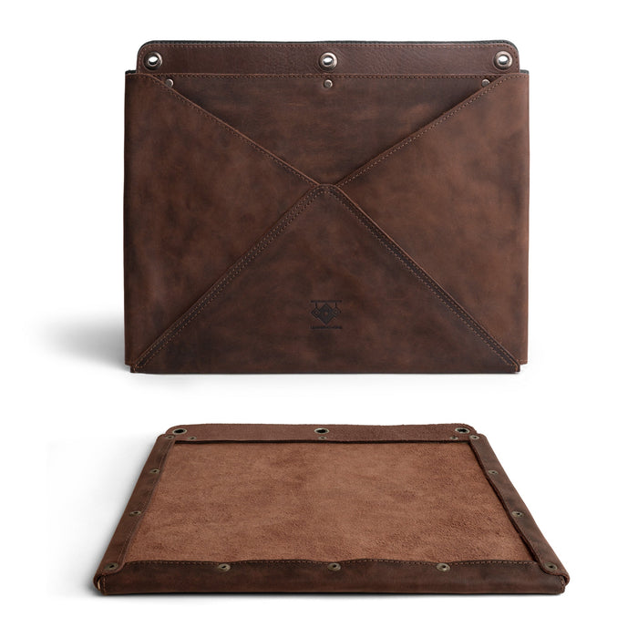 The back view of the Wall File Organizer from Leather At Home showcases its premium full grain leather material. This Wall File Organizer is not just a Leather Wall Organizer for Office but also acts as a Stylish Leather Folder for Wall, highlighting quality craftsmanship and durability. Proudly handmade in La Antigua Guatemala & Oaxaca Mexico.