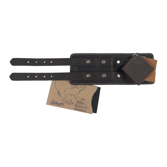 An attractive angle captures Hide & Drink's Wrist-Wallet-Cuff made from Full Grain Leather. This rustic leather bracelet includes a hidden pouch for bills and an inner zippered pouch, merging practicality with style. Handcrafted in La Antigua Guatemala & Oaxaca Mexico, demonstrating artisan quality.