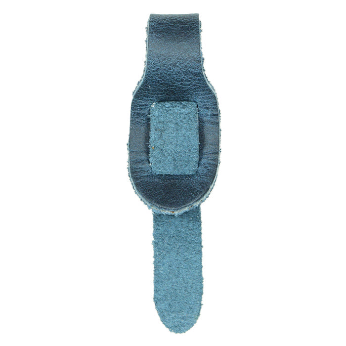 Stylish Rustic Zipper Pull Replacement from Hide & Drink, showcasing premium full grain leather. This option is included in the 6 pack set, perfect for enhancing backpacks, jackets, wallets, luggage, and bags. Artisan crafted in La Antigua Guatemala & Oaxaca Mexico, each piece is hand sewn and fire branded.