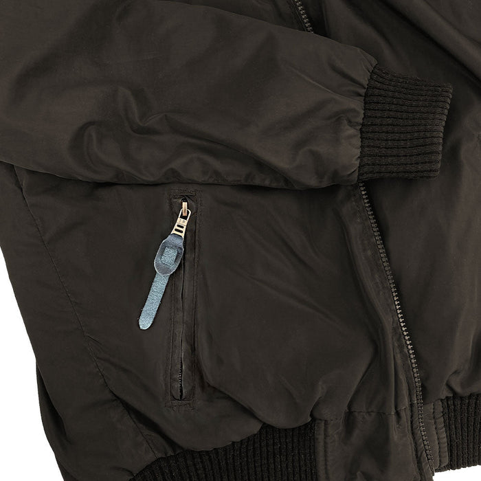 Solid Rustic Zipper Pull Replacement by Hide & Drink, crafted from durable full grain leather. This is part of the 6 pack set, ideal for enhancing backpacks, jackets, wallets, luggage, and bags. Each artisan piece is handmade, fire branded, showcasing craftsmanship from La Antigua Guatemala & Oaxaca Mexico.