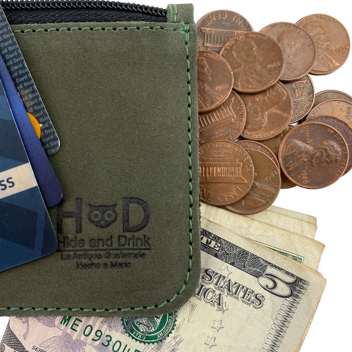 Measurement illustration of Hide & Drink Zippered Wallet, highlighting its size and perfect fit for cards and cash. This Full Grain Leather wallet is artisan-crafted in La Antigua Guatemala & Oaxaca Mexico, making it a favorite travel accessory.